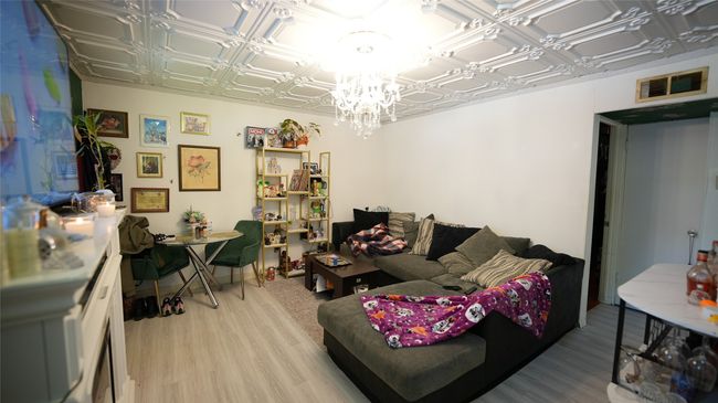 815 Crescent | Image 4