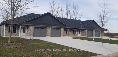 16 Crescent Dr, Clinton, ON, N0M1L0 | Card Image