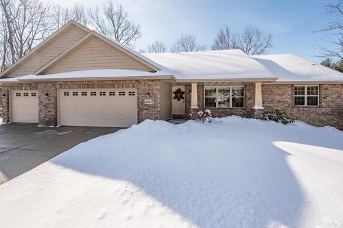 6885 Ireland Trail, LITTLE SUAMICO, WI, 54171 | Card Image