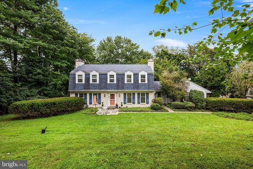 1012 Robin Dr, West Chester, PA, 19382-7620 | Card Image