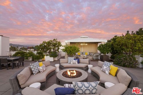 507-450 N Palm Dr, Beverly Hills, CA, 90210-4261 | Card Image