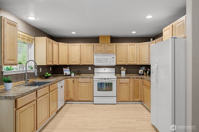 19221 Patterson Rd E, House other with 3 bedrooms, 2 bathrooms and 2 parking in Orting WA | Image 14