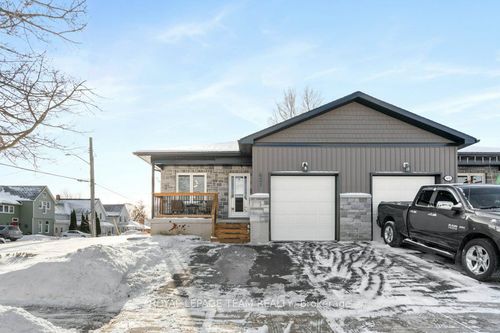 621 St Lawrence St, Prescott, ON, K0E1T0 | Card Image