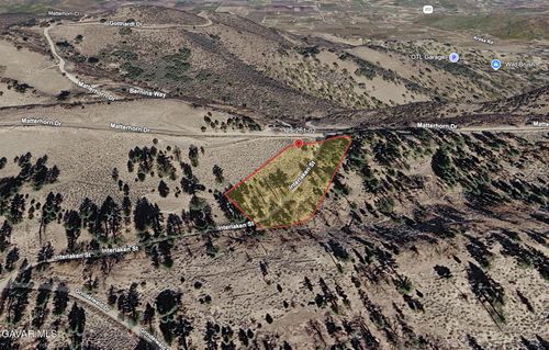 17001 Interlaken St, Tehachapi, CA, 93561 | Card Image