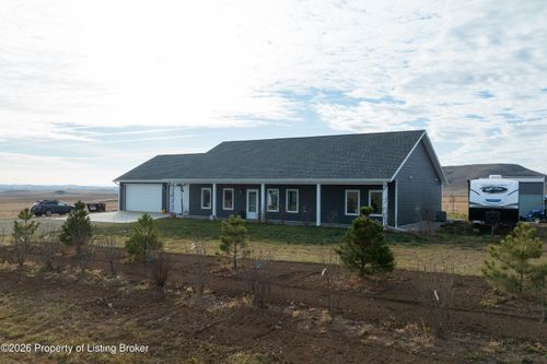 10720 30f St Sw, Dickinson, ND, 58601-7017 | Card Image