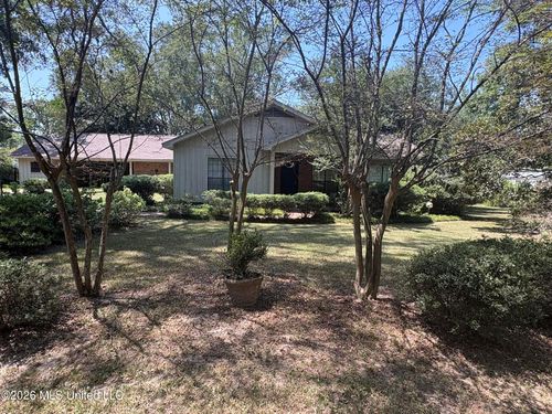 731 Academy Dr, Benton, MS, 39039-8002 | Card Image