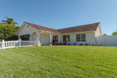 2676 Castillo Cir, Thousand Oaks, CA, 91360-1303 | Card Image