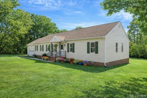 127 Cumbia Ln, Brodnax, VA, 23920-2445 | Card Image