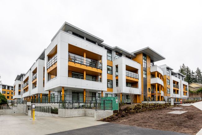 View of apartment building / complex | Image 21