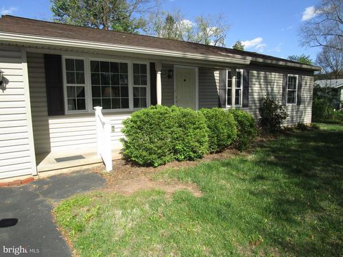 7 Mary Hill St, SCHWENKSVILLE, PA, 19473-2311 | Card Image