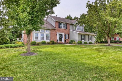 451 Knollbrook Dr, LANGHORNE, PA, 19047-8518 | Card Image