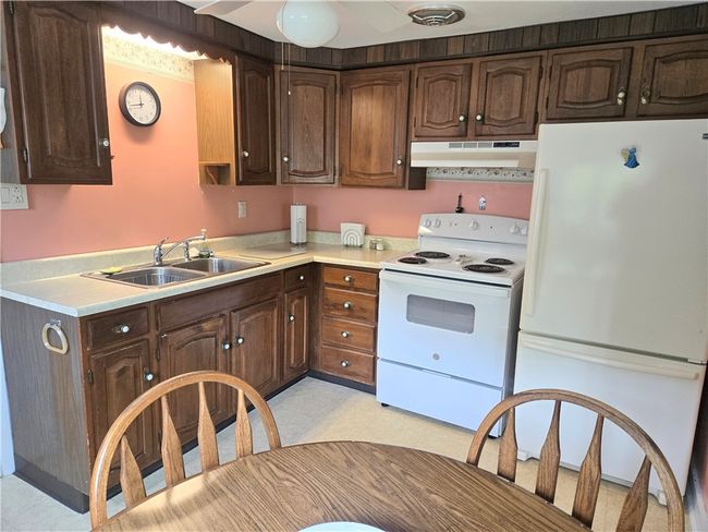 1126 Slate Point Rd, House other with 3 bedrooms, 1 bathrooms and 1 parking in Vandergrift PA | Image 8