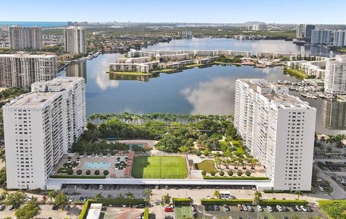 apt-2009w-2801 Ne 183rd St, Aventura, FL, 33160-2134 | Card Image