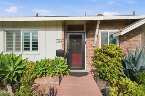 700 N M St, Oxnard, CA, 93030-4403 | Card Image