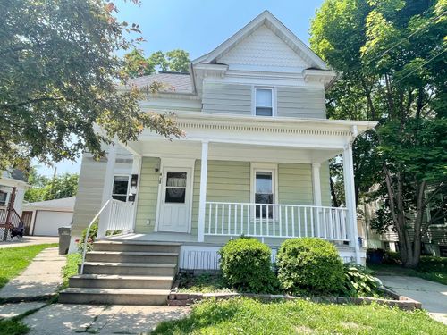 410 N 5th St, Watertown, WI, 53094-3806 | Card Image