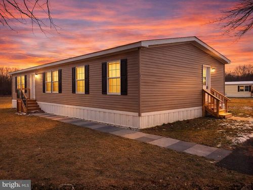 15 Ann St, MIFFLINBURG, PA, 17844-8308 | Card Image