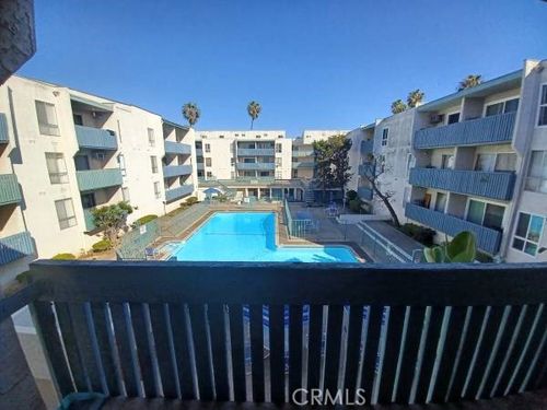 228-550 W Regent St, Inglewood, CA, 90301-1227 | Card Image