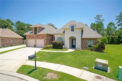 626 Bellingrath Ln, Slidell, LA, 70458-2261 | Card Image