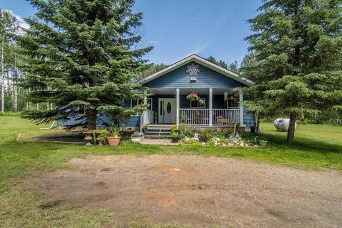 69402 82 Range, Grovedale, AB, T0H1X0 | Card Image