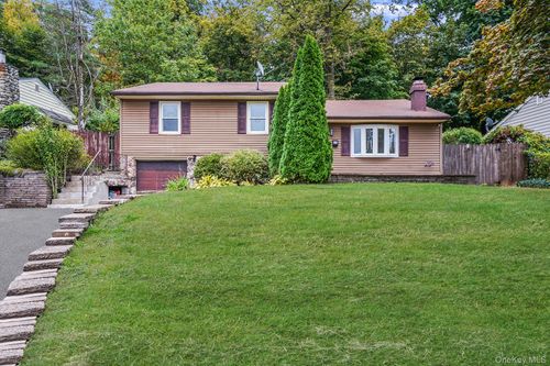 16 Sheridan Ave, Sloatsburg, NY, 10974-1211 | Card Image