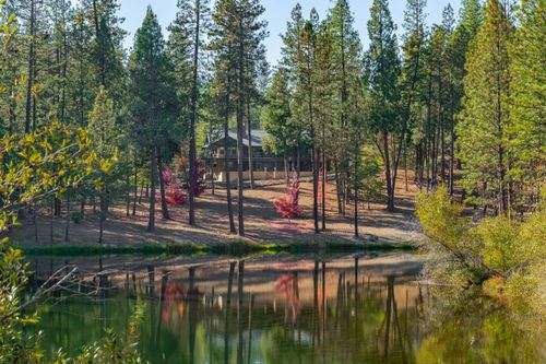11790 Lowhills Rd, Nevada City, CA, 95959-9046 | Card Image