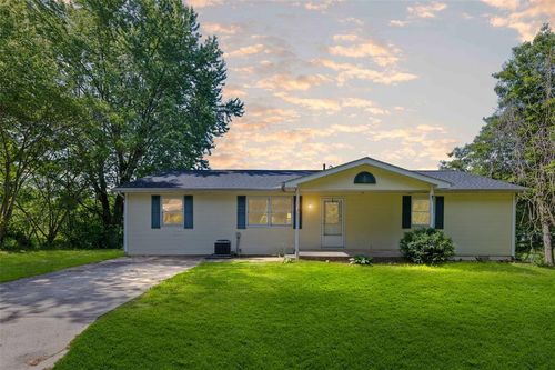 32591 Elm Ct, Brighton, IL, 62012-3979 | Card Image