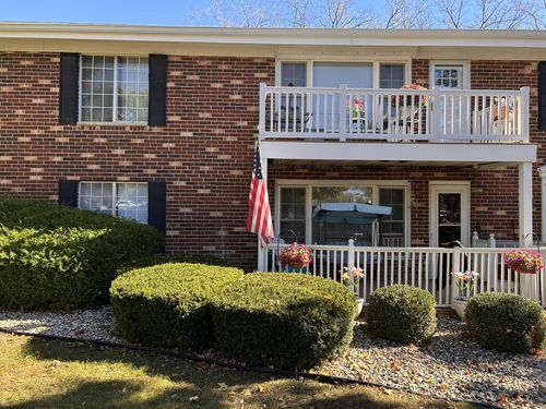 1-516 Laurel Lake Road, Thiensville, WI, 53092 | Card Image