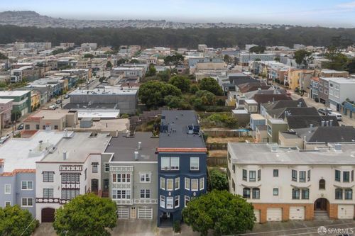 3735 Anza St, San Francisco, CA, 94121-2833 | Card Image