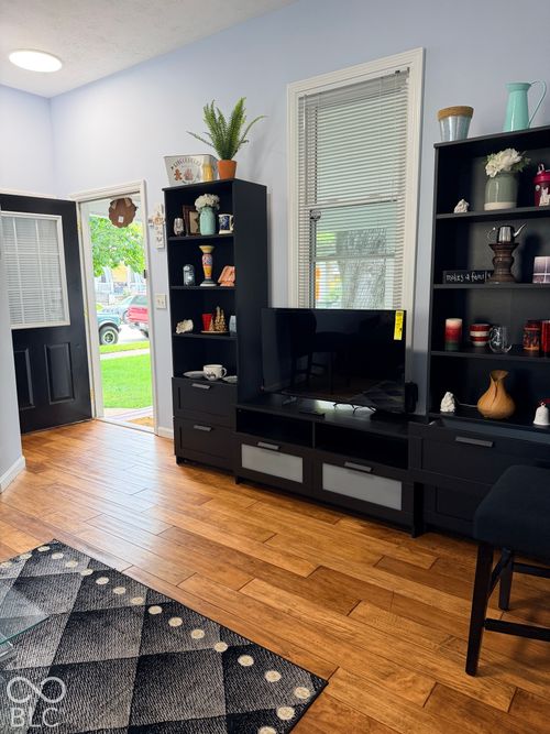 297 N 9th. Unit 2 Street, Noblesville, IN, 46060 | Card Image