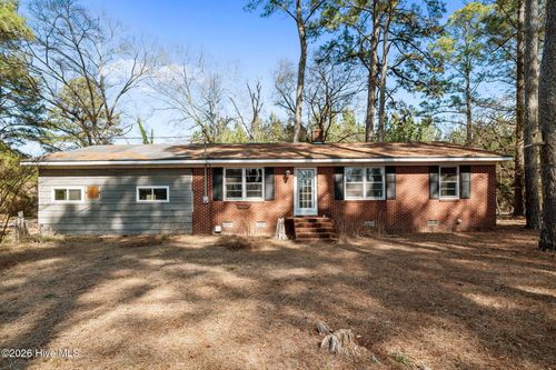 304 Summit St, La Grange, NC, 28551-1965 | Card Image