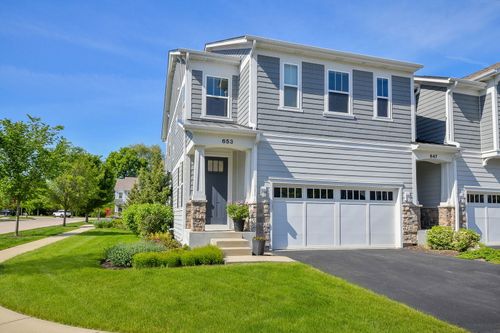 653 Riverbank Dr, Geneva, IL, 60134-3333 | Card Image