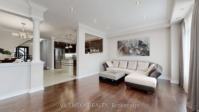66 Littleriver Crt, House attached with 5 bedrooms, 4 bathrooms and 3 parking in Vaughan ON | Image 10