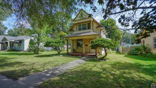 308 New Jersey Ave, Holton, KS, 66436-1946 | Card Image
