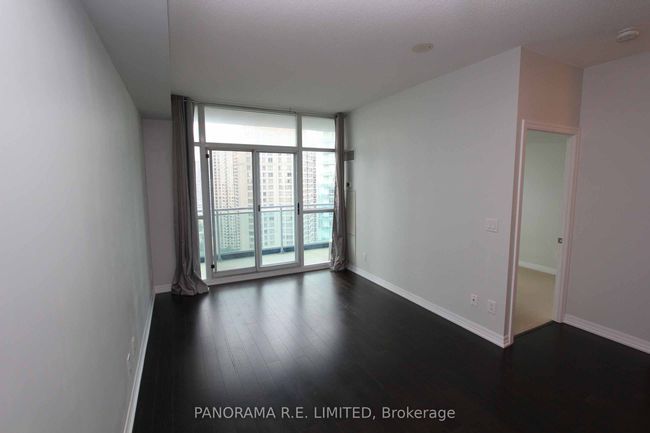 2408 - 223 Webb Dr, Condo with 1 bedrooms, 1 bathrooms and 1 parking in Mississauga ON | Image 4
