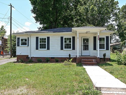 6225 Macon St, Charlotte, NC, 28208-1112 | Card Image
