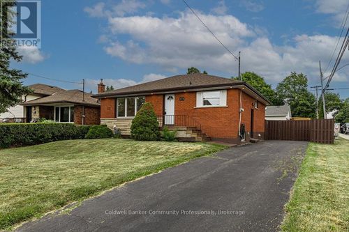 173 W 32nd St, Hamilton, ON, L9C5H1 | Card Image
