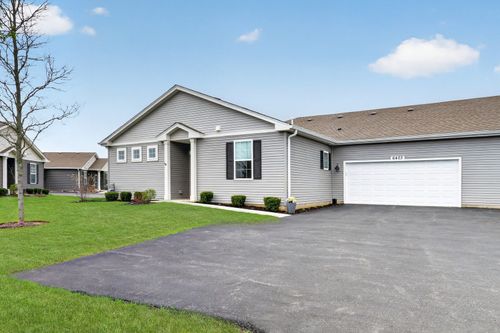 6403 Maple Glen Dr, Wonder Lake, IL, 60097-9602 | Card Image