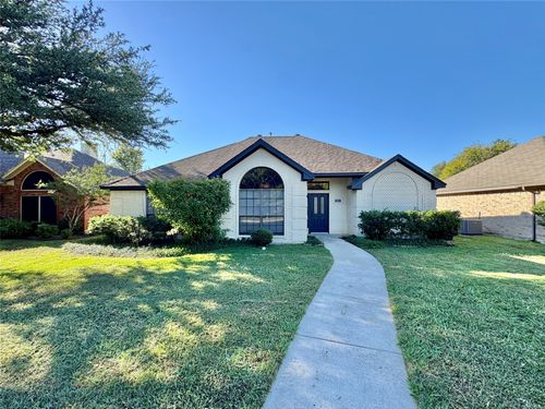 204 Pear Tree Pl, Denton, TX, 76207-7419 | Card Image