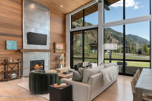 14290 S Leader Ln, Jackson, WY, 83001-2599 | Card Image