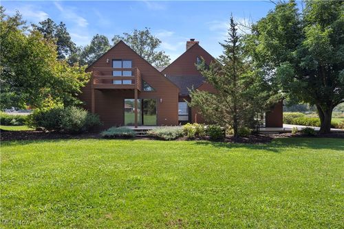 40163 Banks Rd, Grafton, OH, 44044-9759 | Card Image