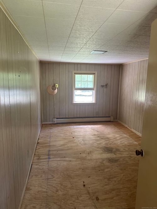 29 Orchard Hill Road, Newtown, CT, 06470 | Card Image