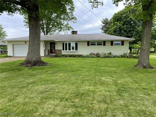 9174 Emerson Rd, Apple Creek, OH, 44606-9781 | Card Image