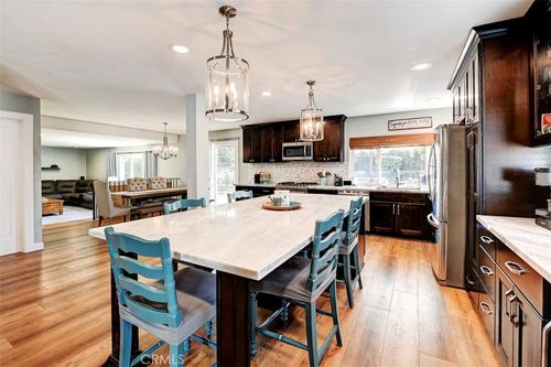 18645 Plumosa St, Fountain Valley, CA, 92708-6550 | Card Image
