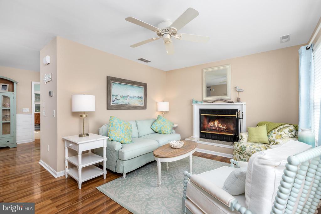 Residential in FRANKFORD 3