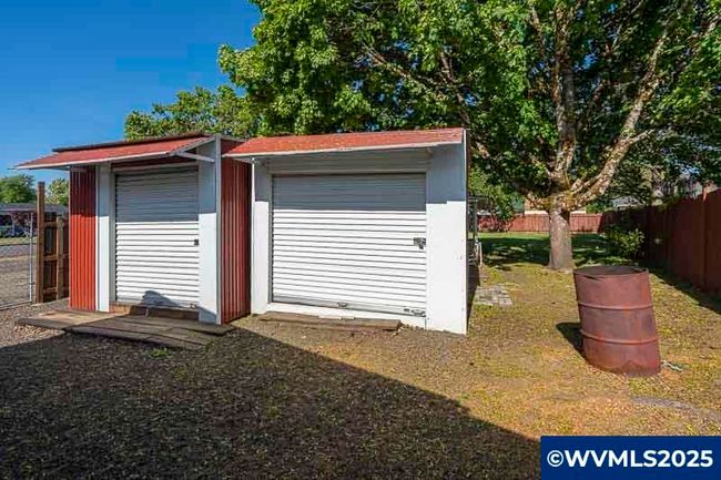 611 Ne Bockes Loop, House other with 3 bedrooms, 2 bathrooms and null parking in Sheridan OR | Image 13