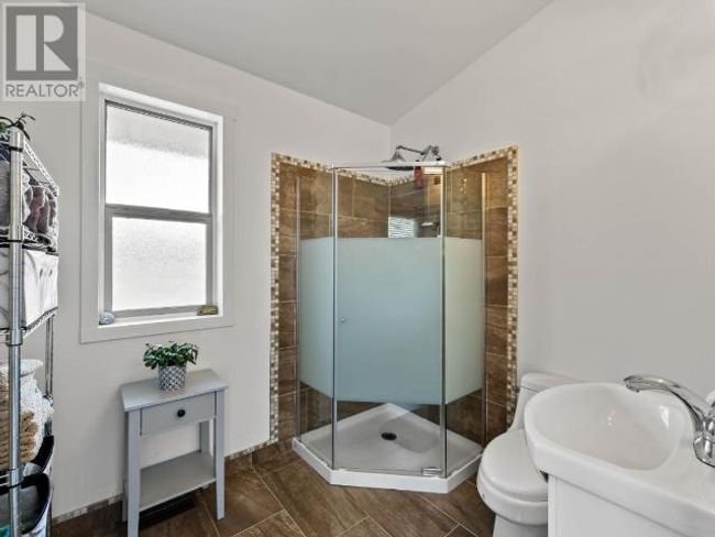 3601 Navatanee Dr, House other with 4 bedrooms, 3 bathrooms and 4 parking in Kamloops BC | Image 26