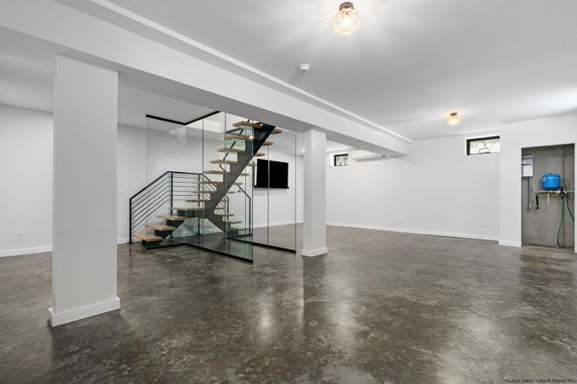 32 Maurizi Ln, House other with 4 bedrooms, 4 bathrooms and null parking in Woodstock NY | Image 25