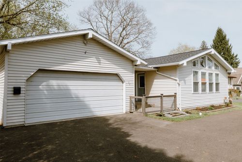 77 E High Street, Union City, PA, 16438 | Card Image