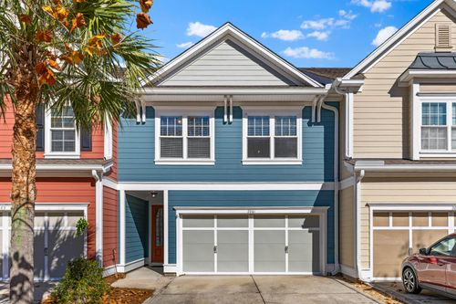 2061 Kings Gate Ln, Mount Pleasant, SC, 29466-8162 | Card Image