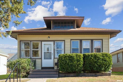 305 8th St, Silvis, IL, 61282-2118 | Card Image